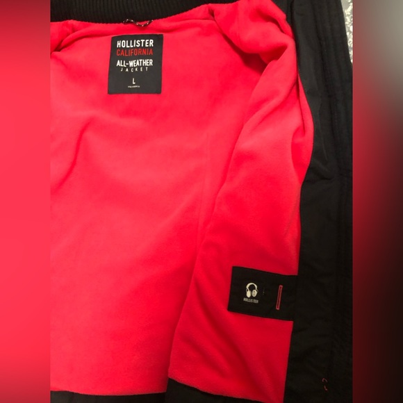 Hollister all weather jacket. - Picture 4 of 4